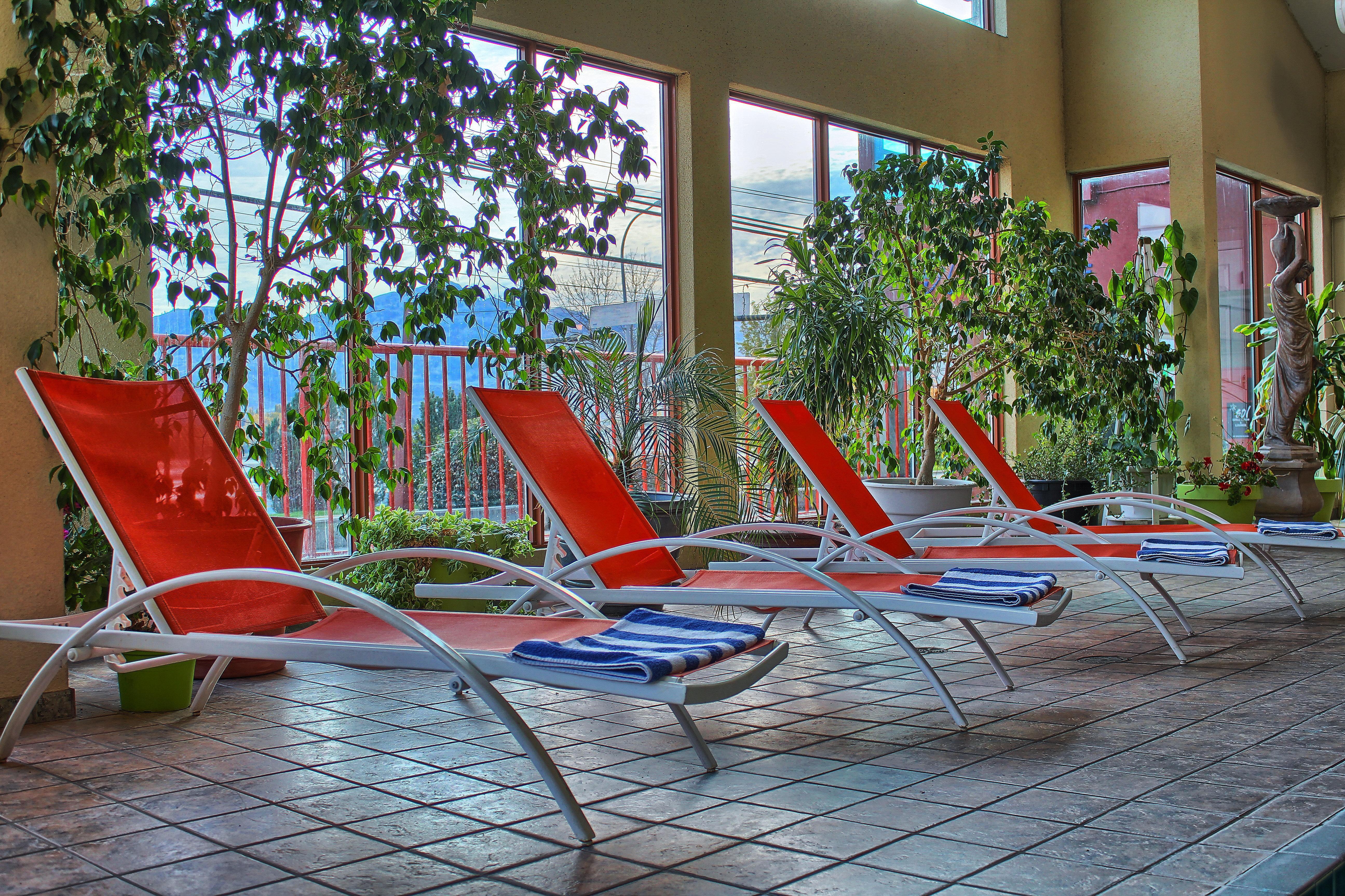 Holiday Inn Hotel & Suites Osoyoos By Ihg Exterior foto