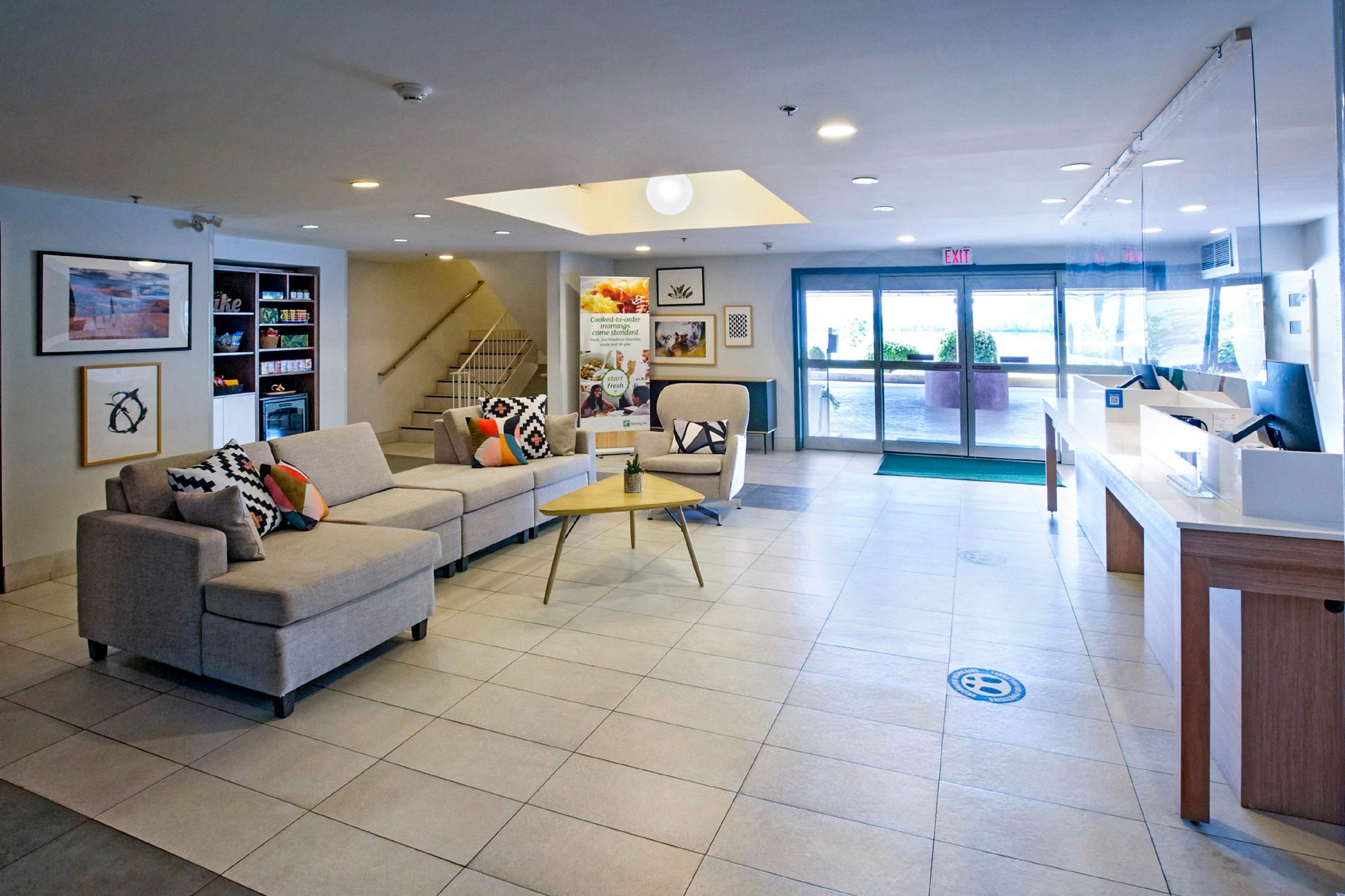 Holiday Inn Hotel & Suites Osoyoos By Ihg Exterior foto
