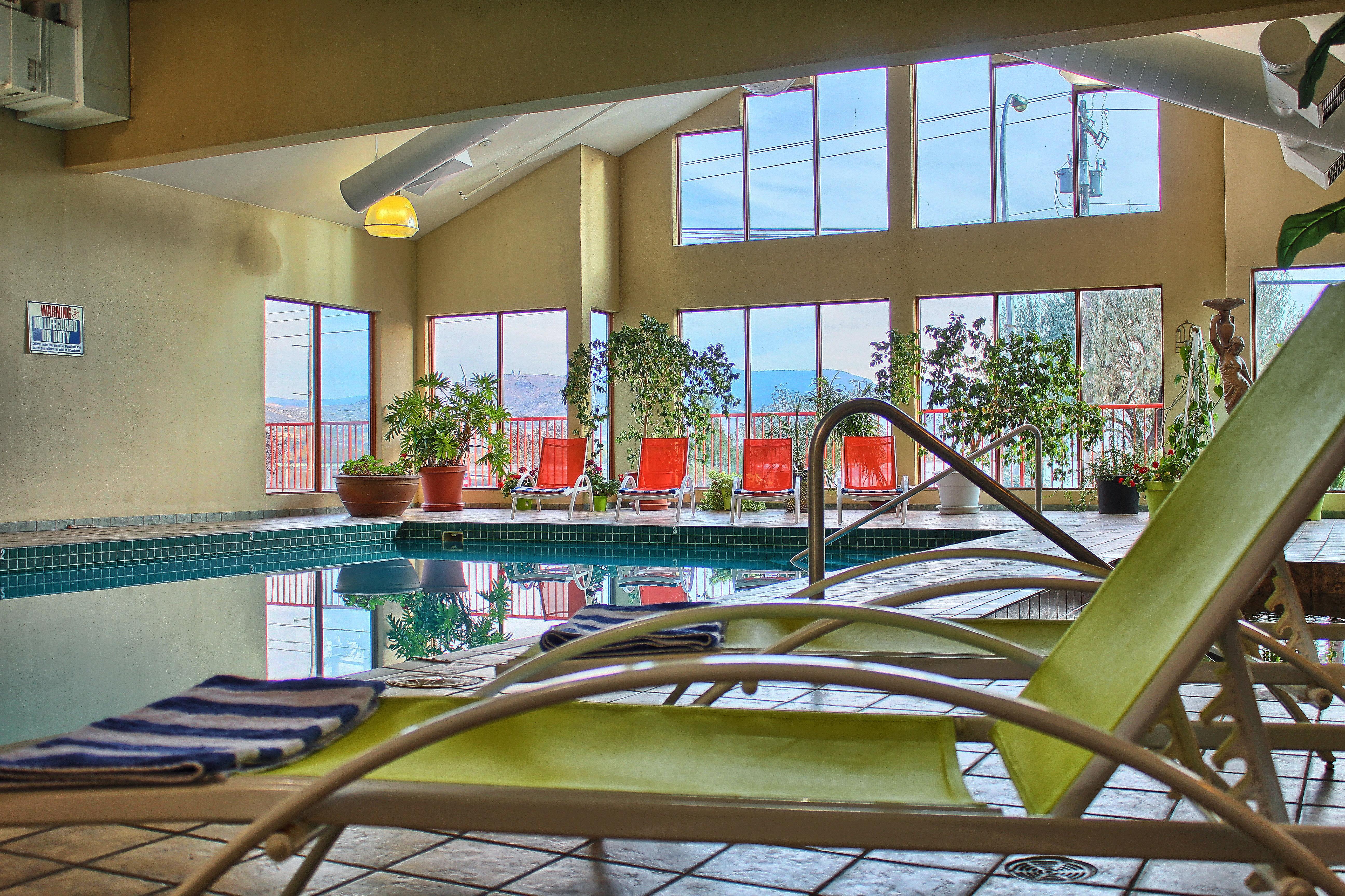 Holiday Inn Hotel & Suites Osoyoos By Ihg Exterior foto