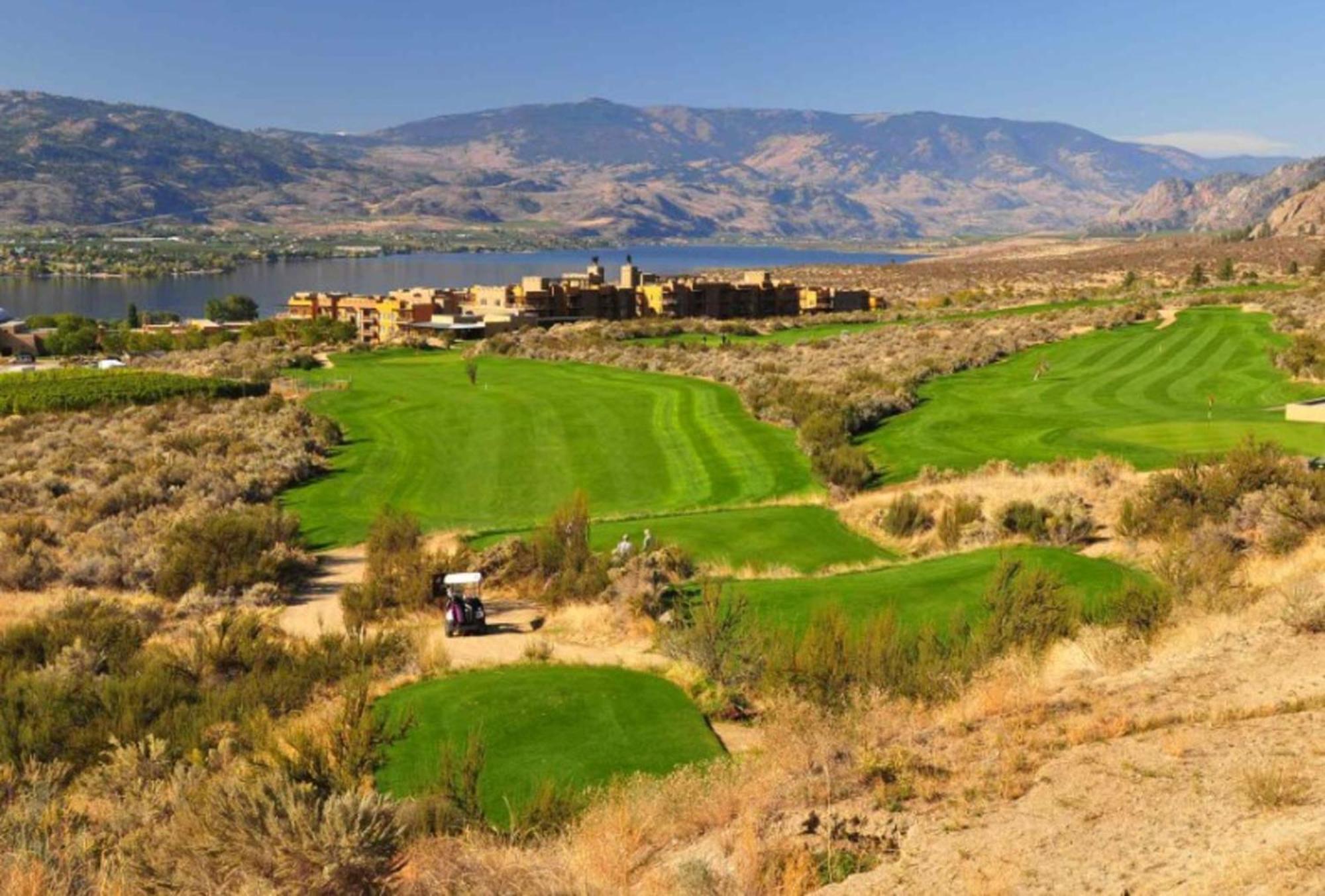 Holiday Inn Hotel & Suites Osoyoos By Ihg Exterior foto